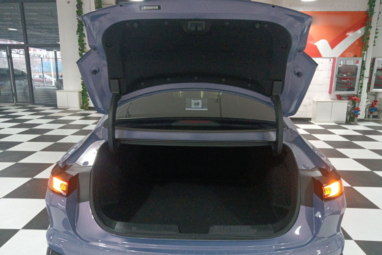 长安 逸动 2026款 第四代 1.5T 500Bar 悦享型机舱底盘23