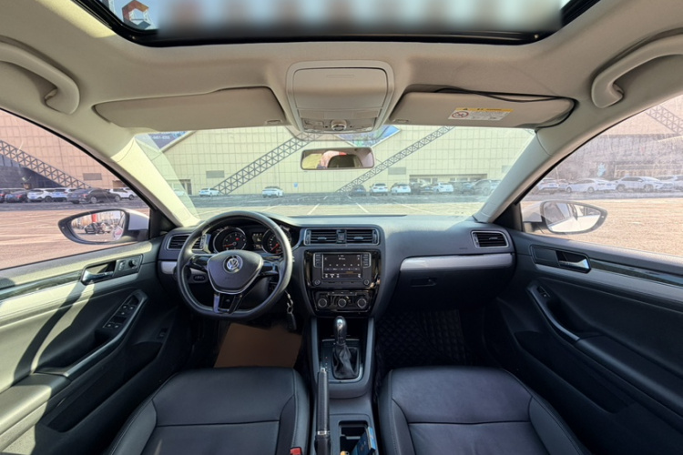 大众 速腾 2016款 230TSI 25周年纪念版中控内饰7003