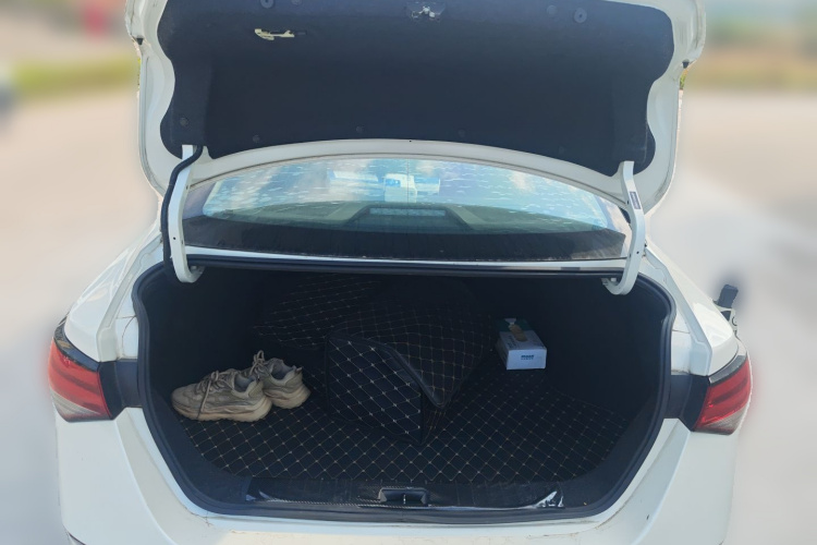 日产 轩逸 2020款 1.6L XL CVT悦享版中控内饰23