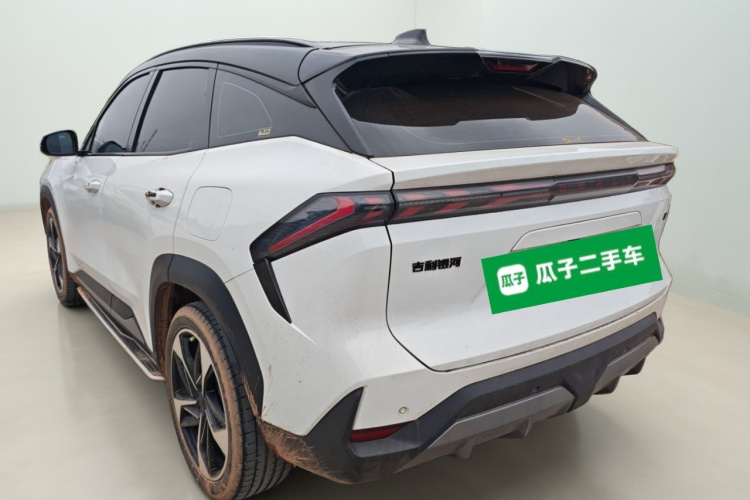 吉利银河 银河L7 2023款 1.5T 115km 星舰车身外观5