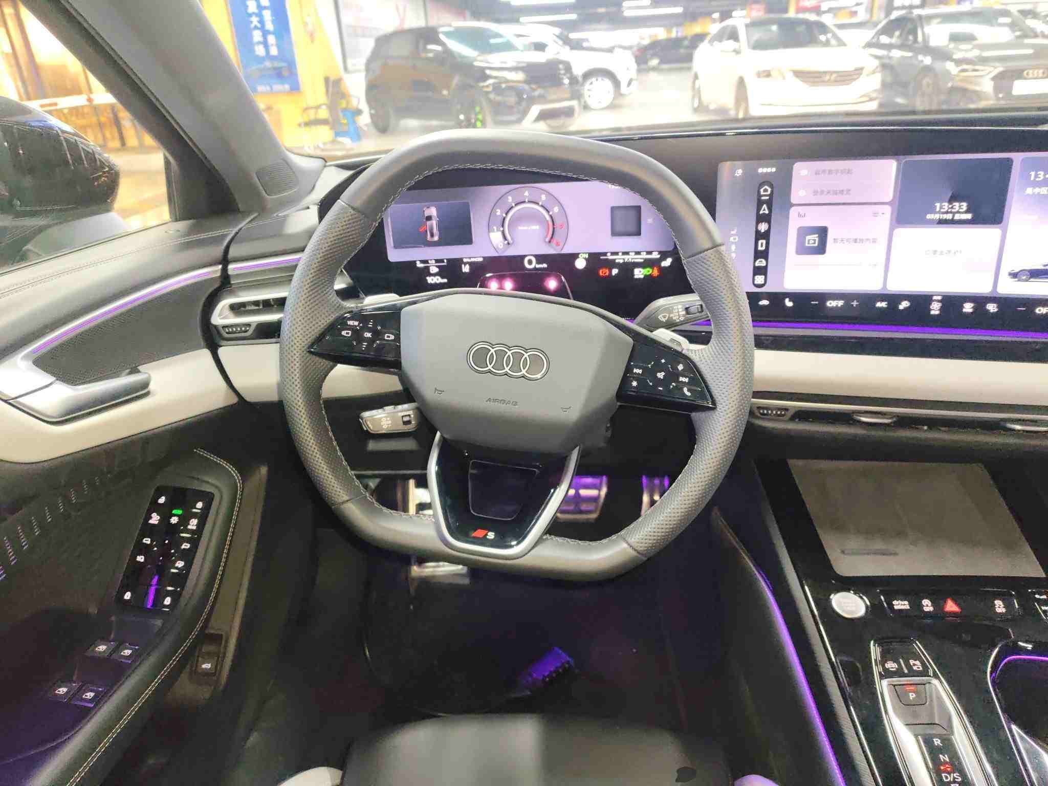 奥迪A5L多功能方向盘实拍