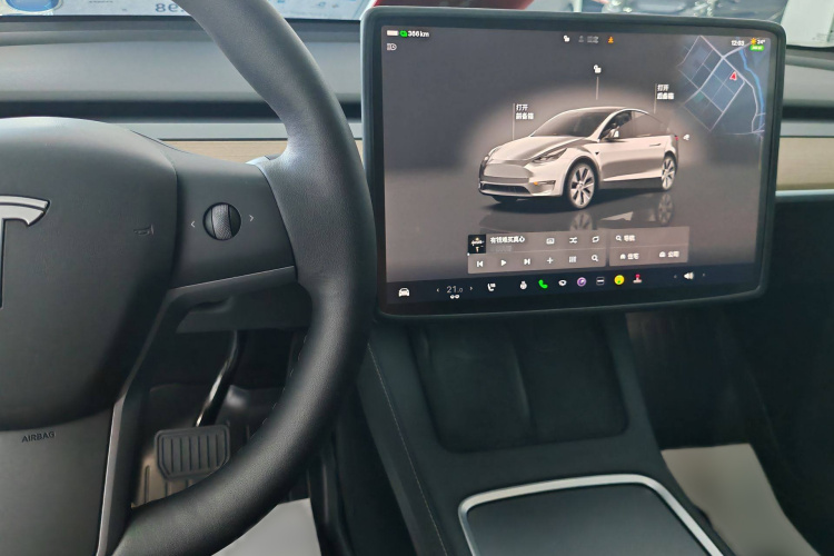 特斯拉 Model Y 2022款 改款 后轮驱动版中控内饰7009