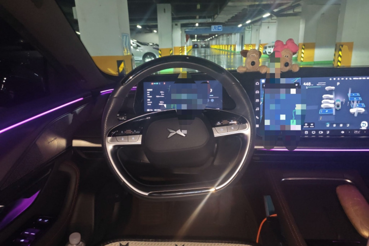 小鹏P7 2023款 P7i 702 Pro中控内饰13