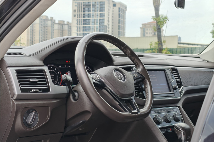 大众 途昂 2017款 530 V6 四驱至尊旗舰版局部细节13
