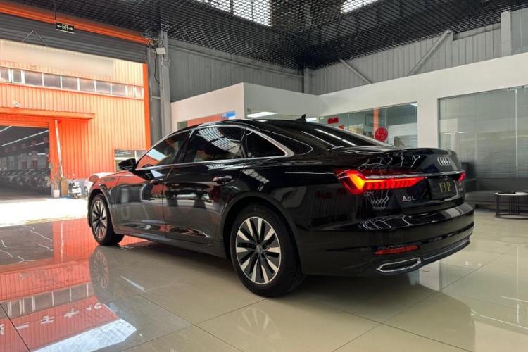 奥迪A6L 2019款 45 TFSI 臻选致雅型车身外观6004