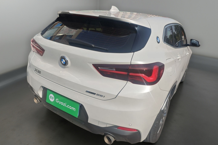 宝马X2 2021款 sDrive25i 领先型M越野套装车身外观7