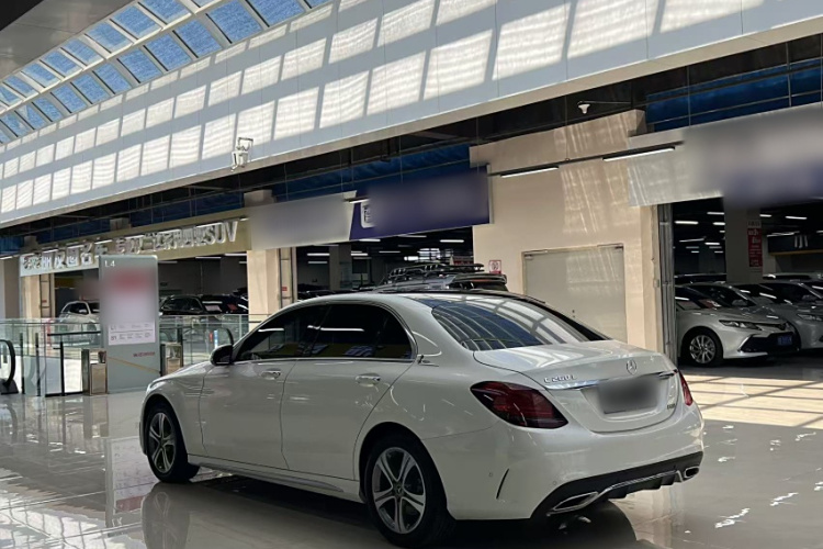 奔驰C级 2019款 C 260 L 运动版车身外观6003