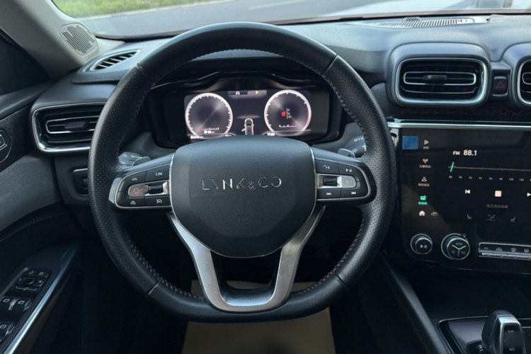 领克02 2018款 1.5T DCT两驱劲Pro版 国V局部细节13