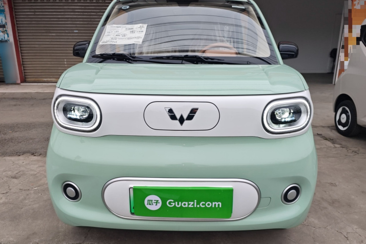 五菱汽车 宏光MINIEV 2024款 第三代 215km 青春版车身外观2