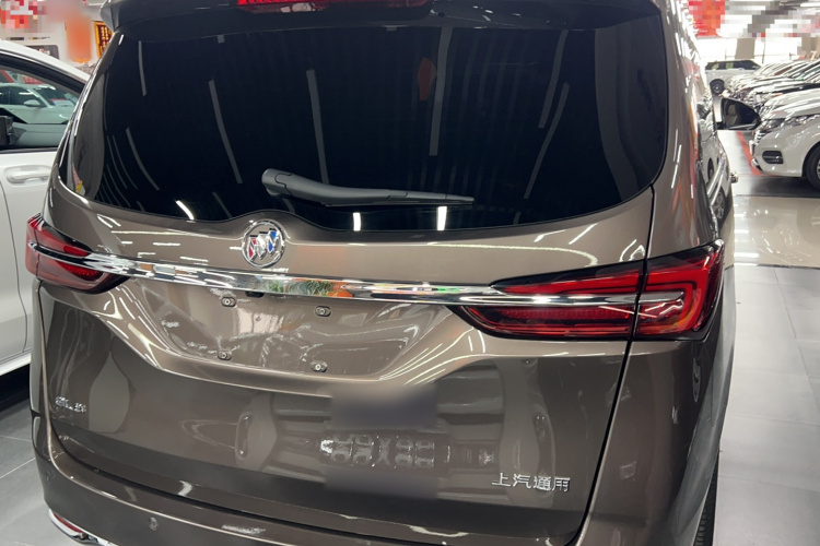 别克GL8 2023款 改款 陆上公务舱 豪华型车身外观6004