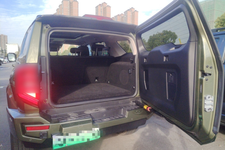 坦克400新能源 2023款 Hi4-T 超能版机舱底盘23