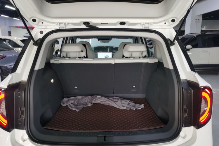 ARCFOX极狐 极狐考拉S 2024款 AIR机舱底盘23