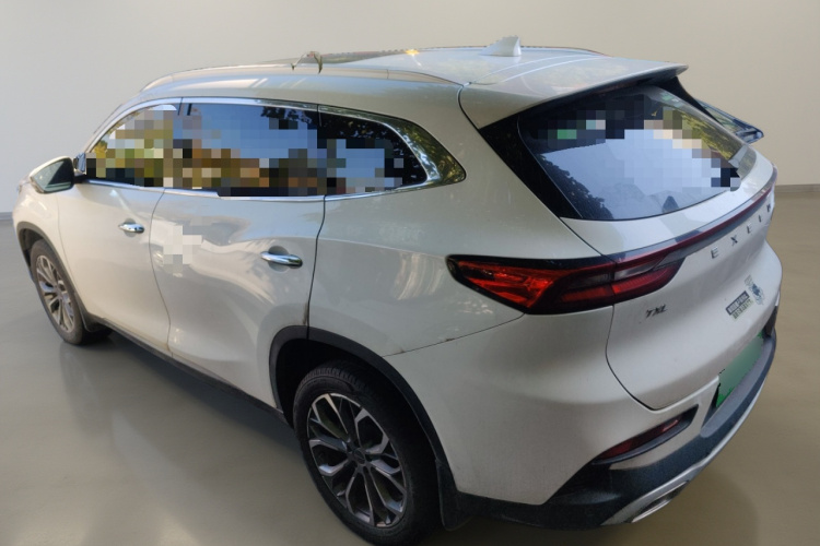 星途凌云 2019款 1.6T 两驱星曜版车身外观5