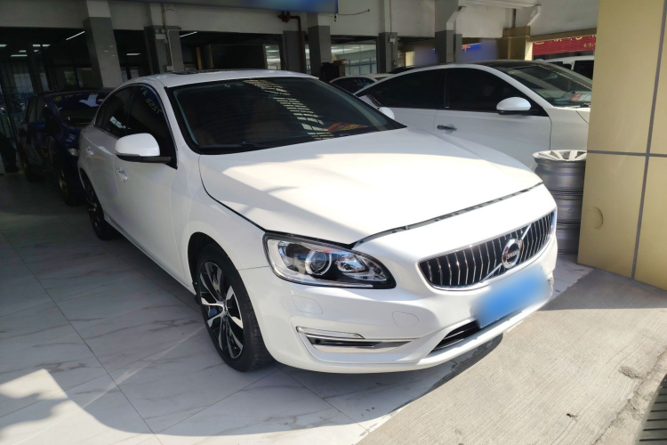 沃尔沃S60 2018款 S60L T3 智进进取版车身外观6002