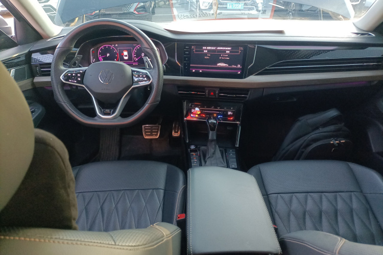 大众 帕萨特 2019款 380TSI 尊贵版 国VI中控内饰7002