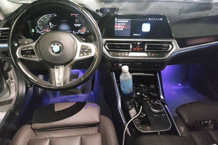 宝马3系 2021款 320Li M运动套装中控内饰7002