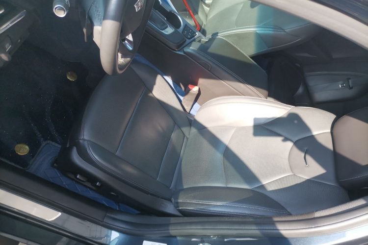 凯迪拉克CT4 2021款 28T 豪华型局部细节19