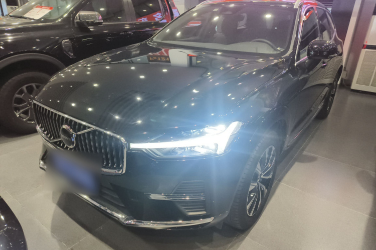 沃尔沃XC60 2025款 B5 四驱智远豪华版车身外观1