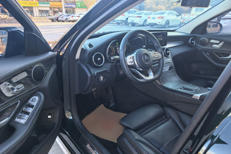 奔驰C级 2020款 C 260 L 运动版中控内饰7002