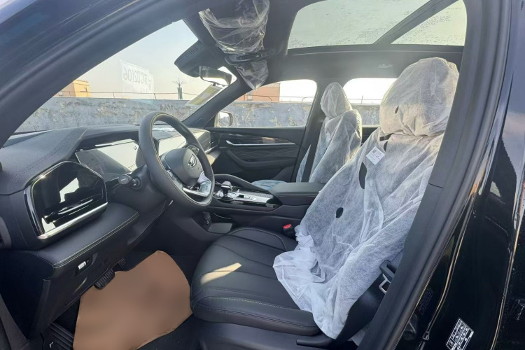 吉利汽车 星越L 2024款 2.0TD DCT EVO两驱长风版中控内饰7002