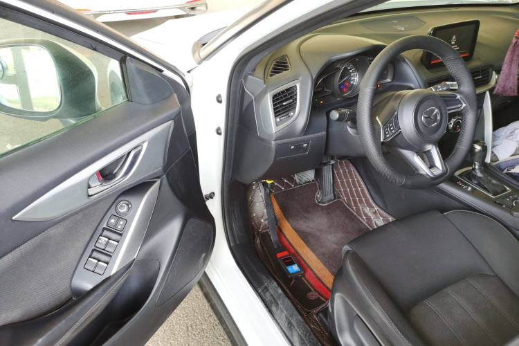 马自达CX-4 2018款 2.0L 自动两驱蓝天活力版 国VI中控内饰20