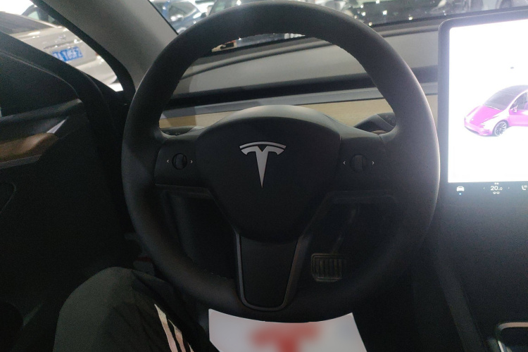 特斯拉 Model Y 2021款 标准续航后驱版中控内饰13