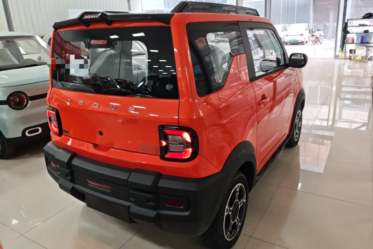 吉利银河 2025款 210km 熊猫骑士车身外观7