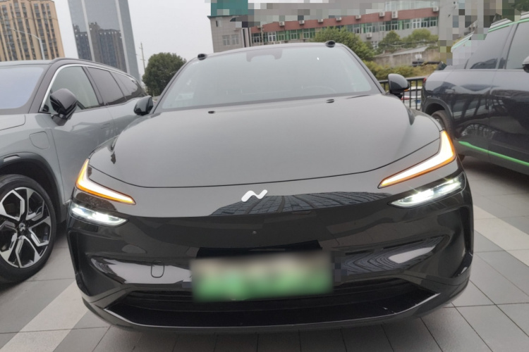 乐道L60 2024款 60kWh 后驱版车身外观2