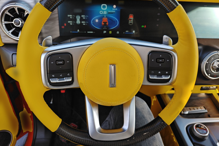 坦克300 2021款 越野版 2.0T 征服者中控内饰13