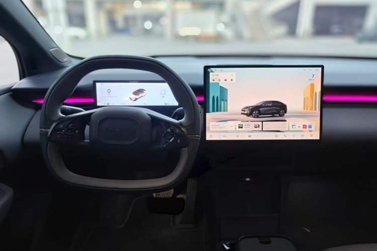 领克Z20 2025款 530km 后驱Pro中控内饰7004