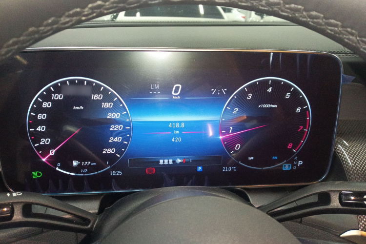 奔驰GLC轿跑 2024款 GLC 260 4MATIC 轿跑SUV局部细节14