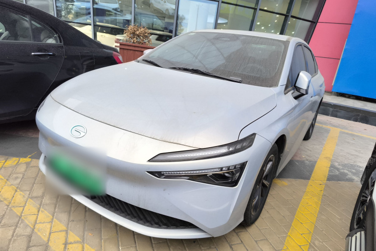 埃安 AION S MAX 2024款 70 星耀版车身外观4