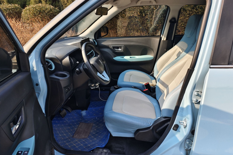 凌宝汽车 凌宝BOX 2022款 卓文君版中控内饰7002