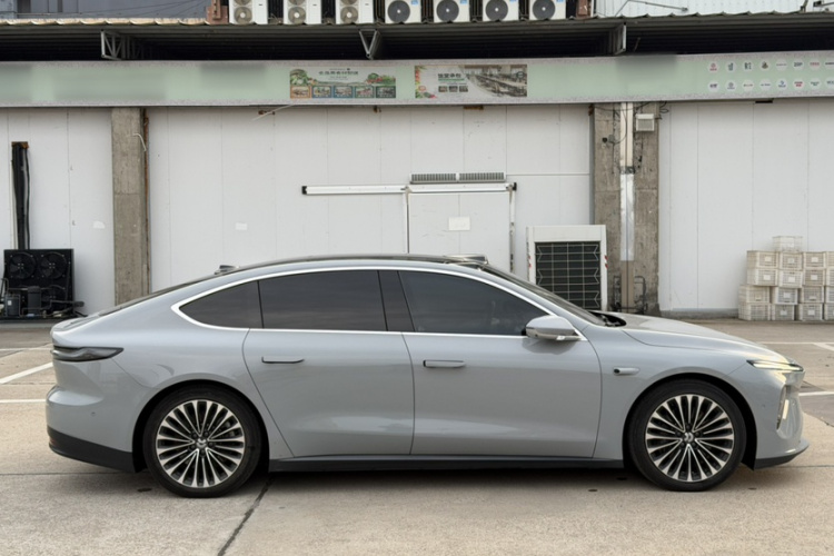 蔚来ET7 2022款 75kWh车身外观6011