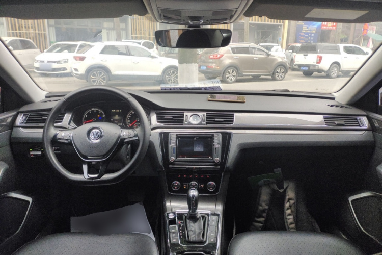大众 帕萨特 2016款 330TSI DSG御尊版中控内饰7002
