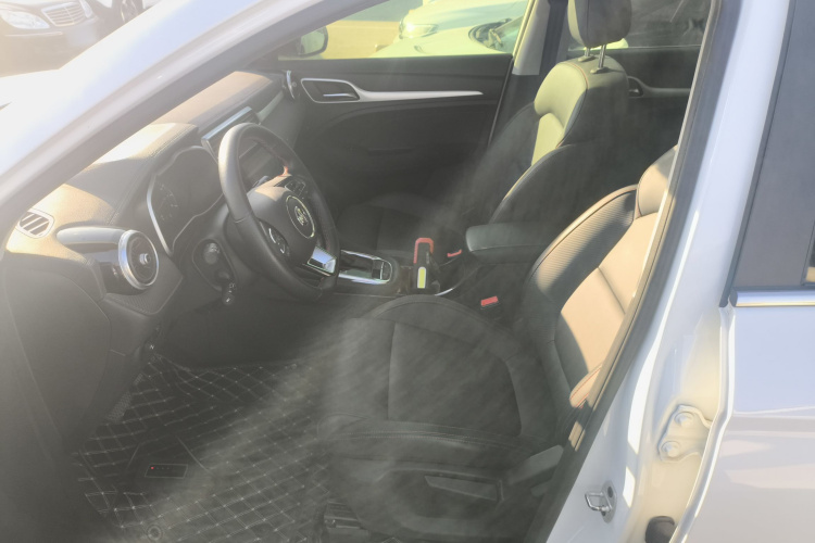 名爵ZS 2020款 180DVVT 自动Lite局部细节19