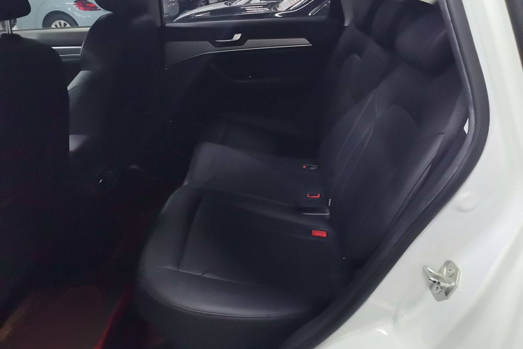 哈弗H6 2019款 运动版 1.5T 自动两驱精英型 国VI中控内饰7001