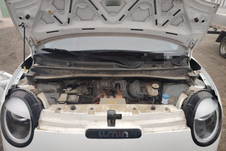 长安启源 长安Lumin 2024款 205km 橙风版局部细节24