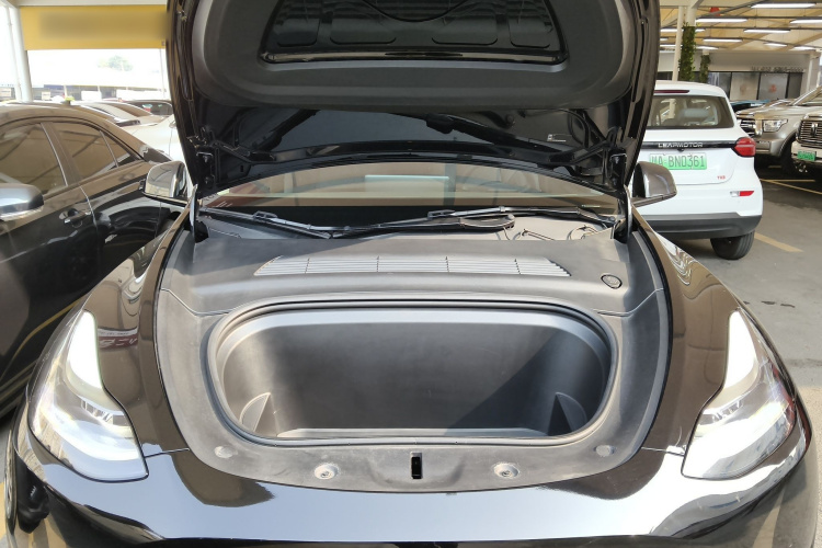 特斯拉 Model Y 2022款 后轮驱动版局部细节24