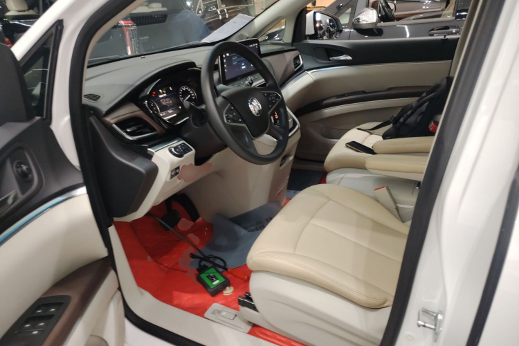 别克GL8 2023款 陆上公务舱 智享型中控内饰19