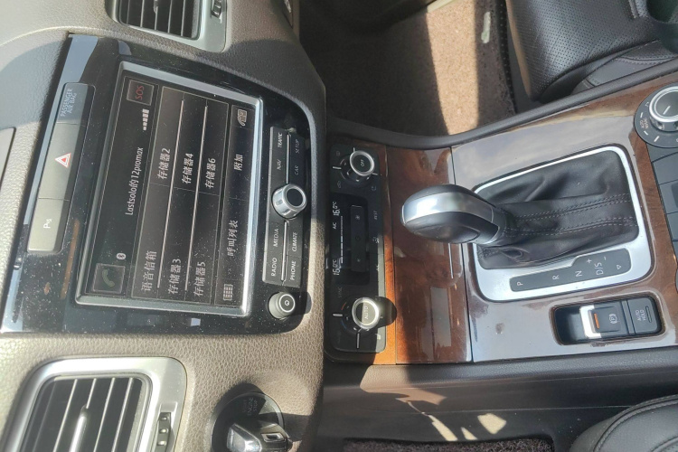 大众 途锐 2011款 3.0TSI 舒适型局部细节16