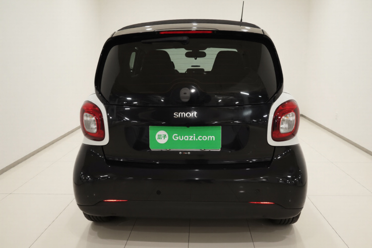 smart fortwo 2018款 1.0L 52千瓦硬顶灵动版 国V车身外观6
