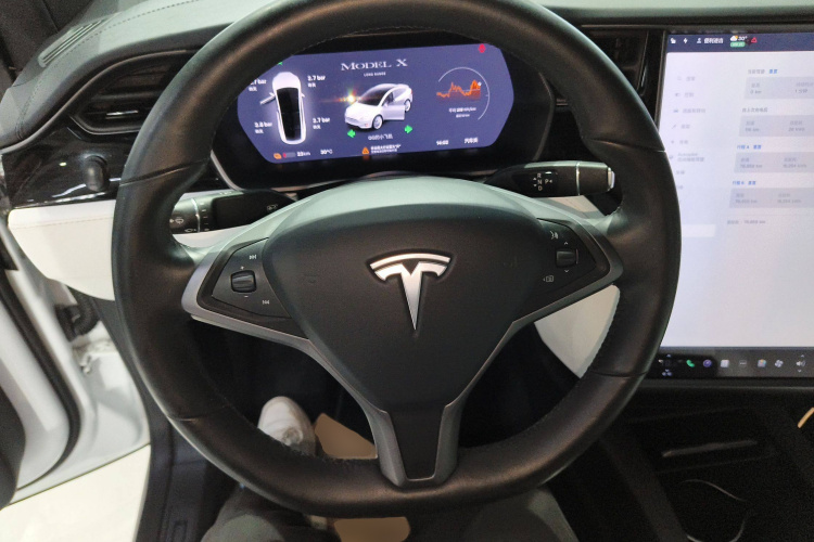 特斯拉 Model X 2019款 长续航版中控内饰13