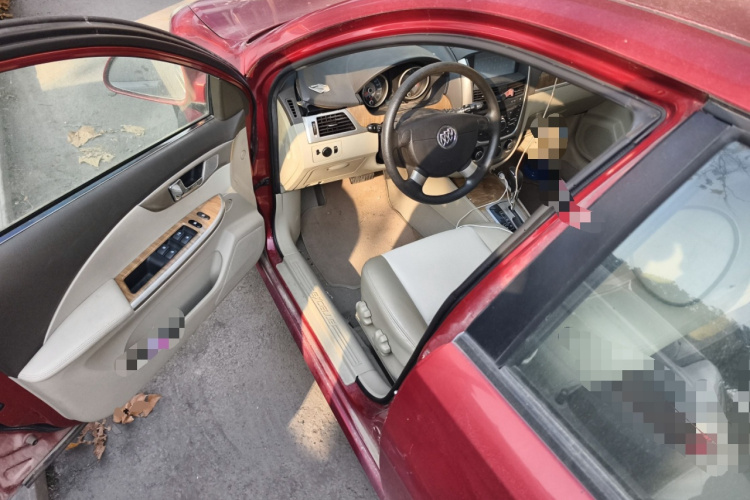 别克 凯越 2015款 1.5L 自动经典型中控内饰20