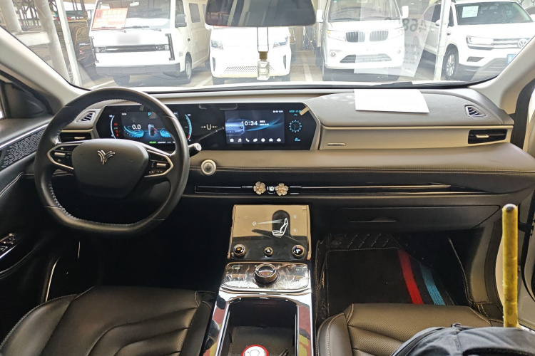 哪吒汽车 哪吒U 2021款 Pro 400 巡航版中控内饰12