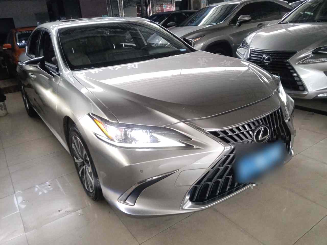 雷克萨斯ES 2022款 260 卓越版(3)