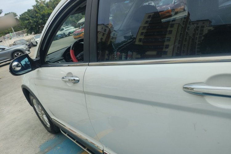 哈弗H6 2015款 改款 运动版 1.5T 手动两驱精英型车身外观6002