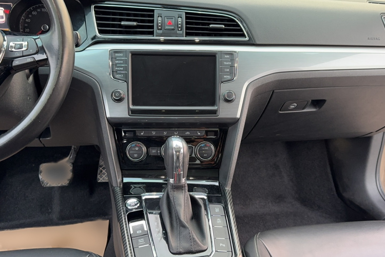 大众 凌渡 2017款 280TSI DSG豪华版局部细节16