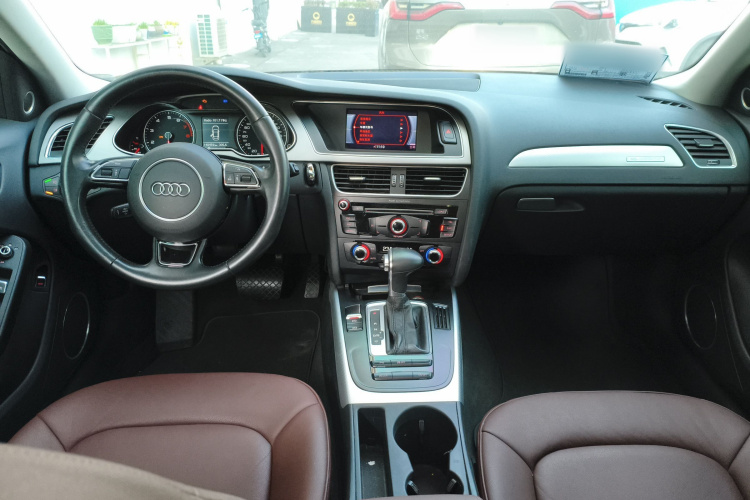 奥迪A4L 2016款 45 TFSI quattro个性运动型中控内饰7002
