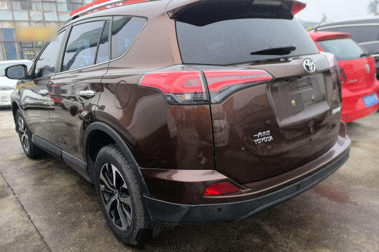 丰田 RAV4荣放 2016款 2.0L CVT两驱风尚版 国V车身外观4